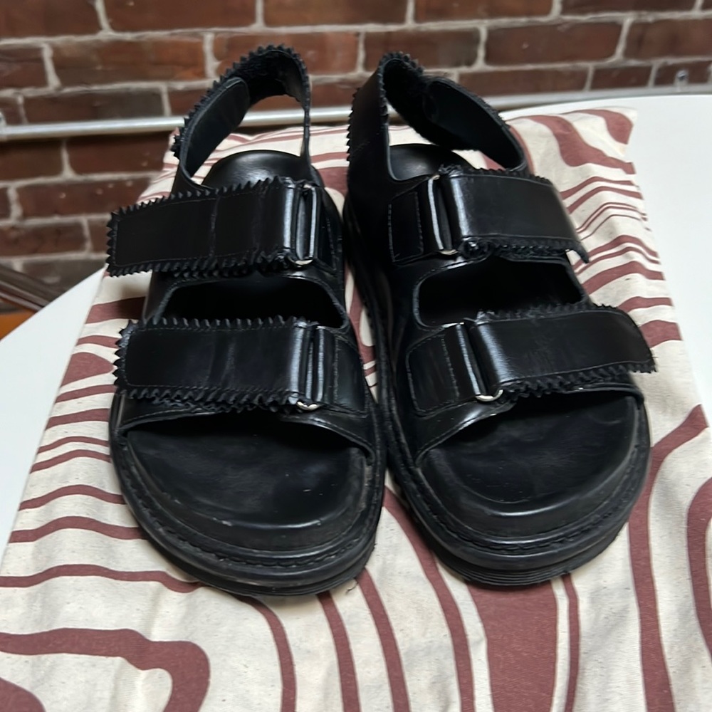 Maguire Tavira Black leather sandals 37